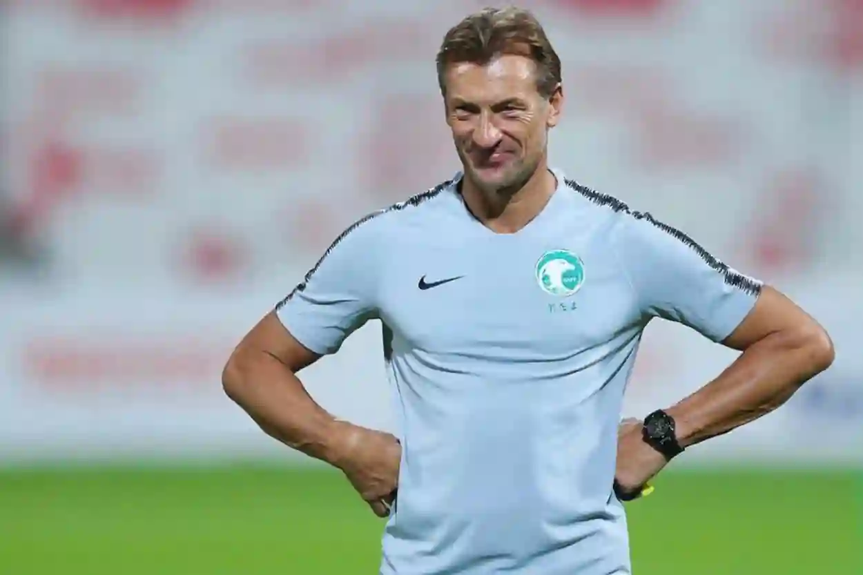 رينارد يعلن القطيعة مع لاعبي الهلال ويتخلص من كل هؤلاء النجوم في قائمة الاخضر 